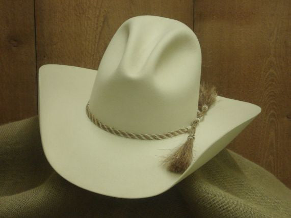 Bone-colored Gus crease felt hat with a braided horsehair band